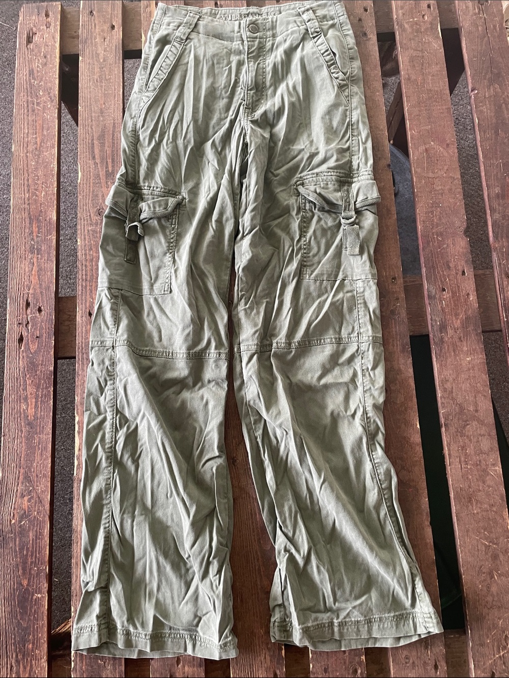 American Eagle Outfitters Stretch Super High-Rise Wide Leg Cargo Pants 000